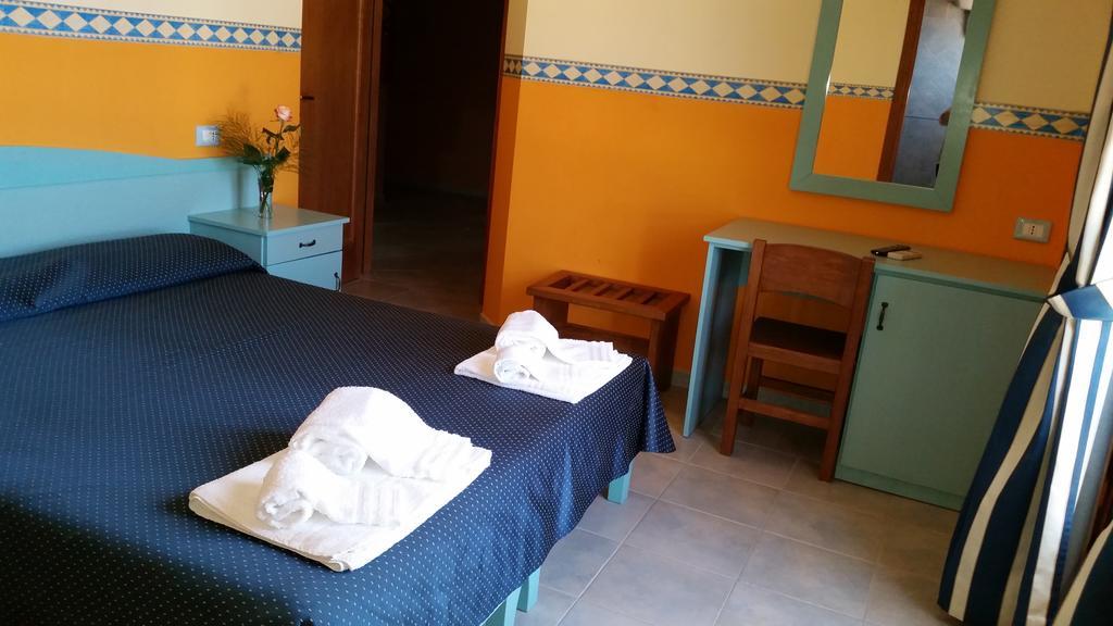 Hotel Costa Antiga SantʼAnna Arresi 外观 照片