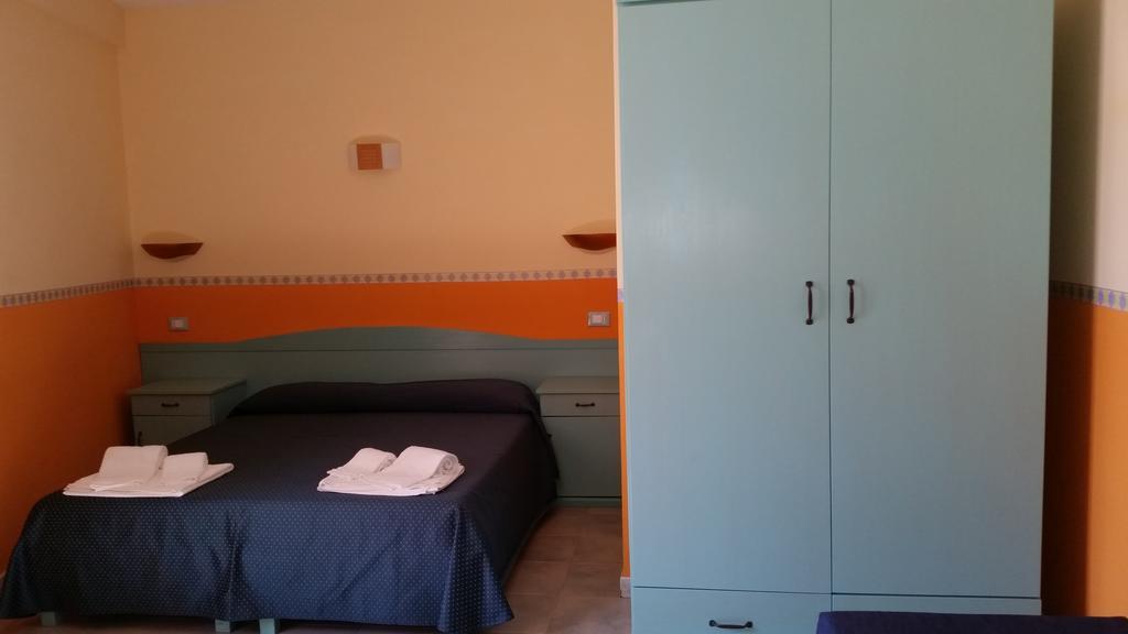 Hotel Costa Antiga SantʼAnna Arresi 外观 照片