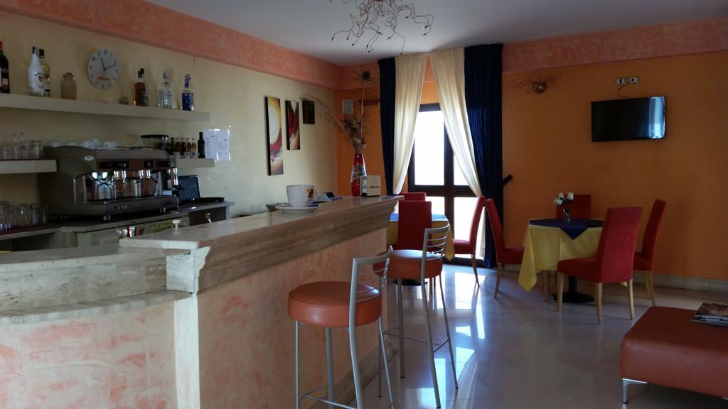 Hotel Costa Antiga SantʼAnna Arresi 外观 照片